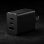 黒いUSB急速充電器 おすすめ3選｜コンセント周りのノイズを一つの塊に集約する